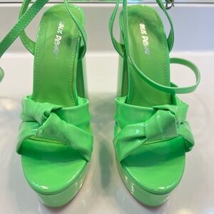 Public Desire Leon Edition knotted platform sandal patent green Never Worn